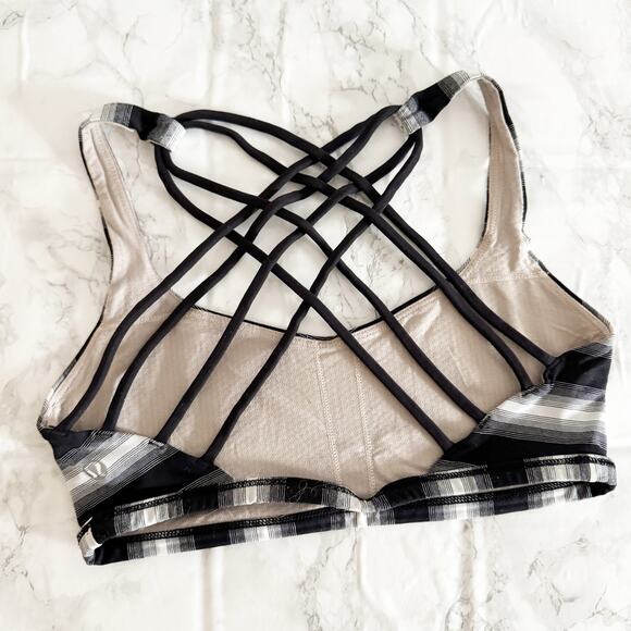 LULULEMON Free To Be Wild Sports Bra Capilano Stripe Black White 4 - Picture 5 of 9